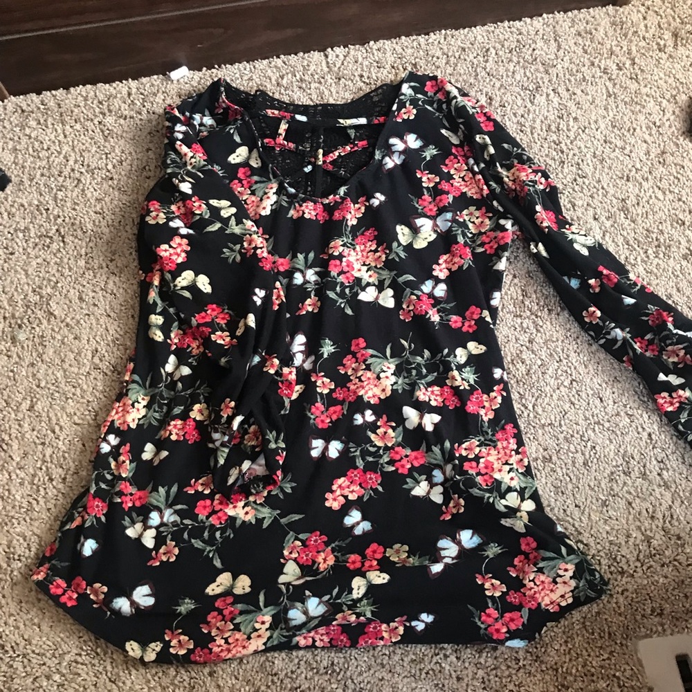 Half sleeve floral shirt
